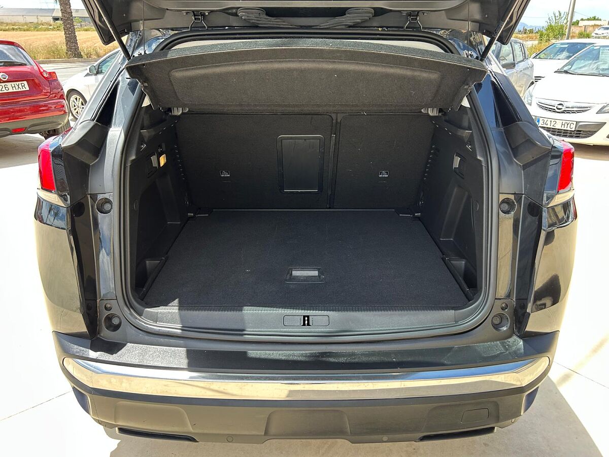 PEUGEOT 3008 ACTIVE 1.5 HDI AUTO SPANISH LHD IN SPAIN 63000 MILES SUPERB 2019